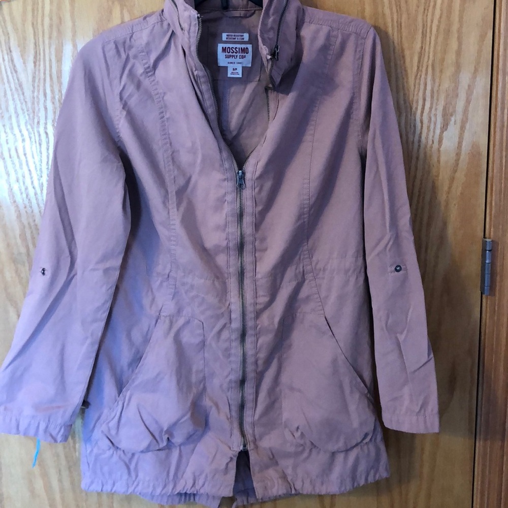 Lightweight zip up jacket